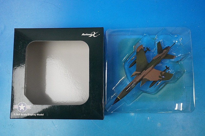1/144 F-105D ������������� ����ꥫ���� ��355�����Ʈ�Ҷ��� ��357�����Ʈ������ �����꡼���� RU/#60-0504 ��AV440027] ���������˥���/���