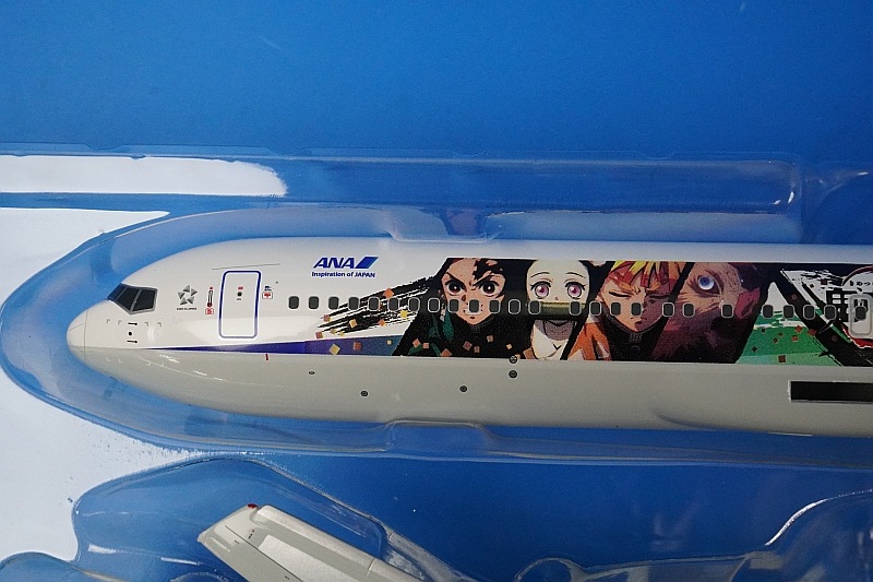 1/200 B767-300ER ANA 鬼滅の刃じぇっと壱 WiFiレドーム・ギアつき