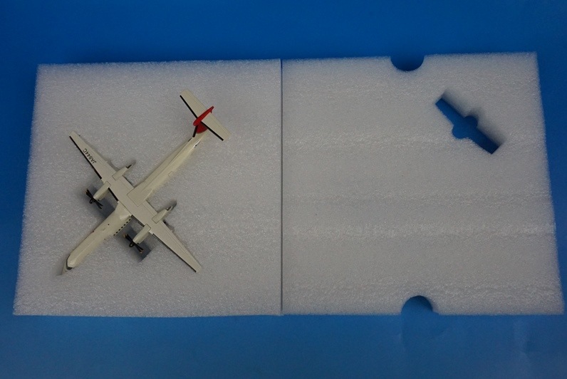 1/200 DHC8-400 JAL アーク塗装 JA844C ＊外箱欠品 ［XX2818] JC