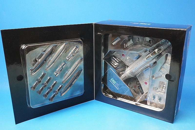 1/72 F-4EJ�� �ե���ȥ�II �Ҷ������� ��302������ ɴΤ���� �������亮 #17-8302 ��AVE72001�� X PLUS �������ץ饹/���