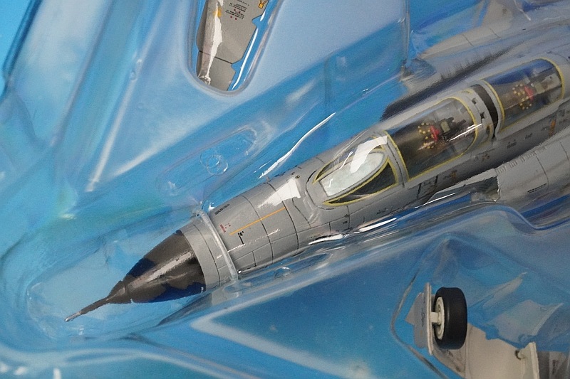 1/72 F-4EJ�� �ե���ȥ�II �Ҷ������� ��302������ ɴΤ���� �������亮 #17-8302 ��AVE72001�� X PLUS �������ץ饹/���