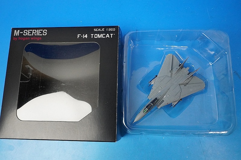 1/200 ホーガン M-シリーズ F-14A トムキャット VF-154 ブラックナイツ