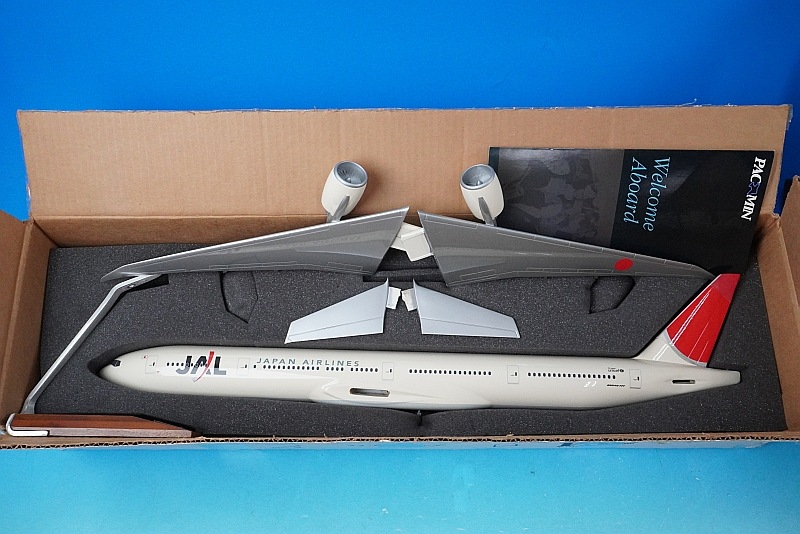 1/100 B777-300 JAL ���������� ���쥸����Ϳ�ʤ� �ѥå��ߥ�/���