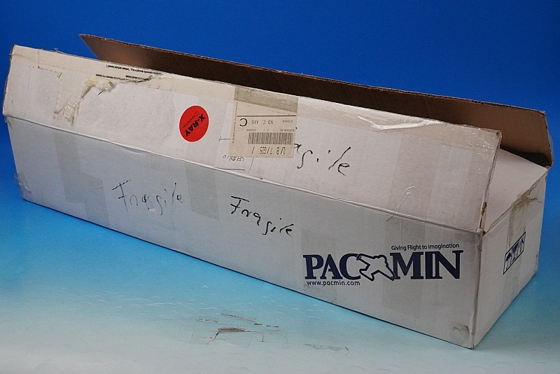 1/100 B777-300 JAL ���������� ���쥸����Ϳ�ʤ� �ѥå��ߥ�/���