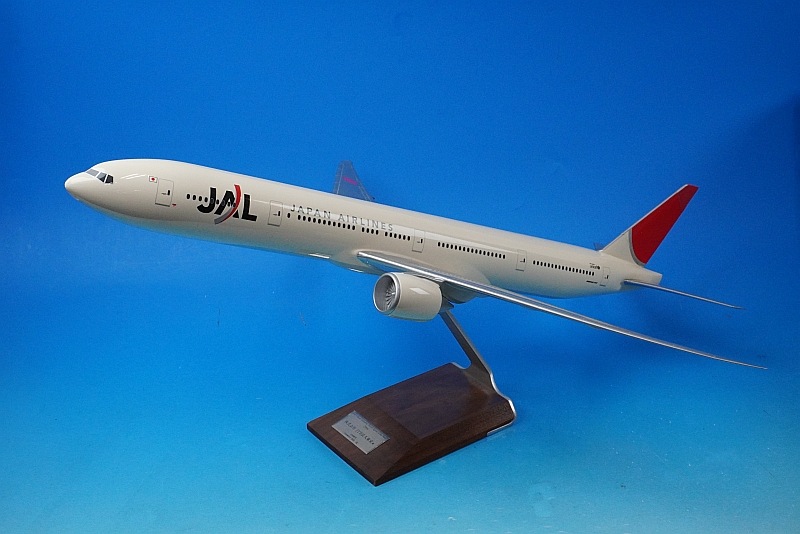 1/100 B777-300 JAL ���������� ���쥸����Ϳ�ʤ� �ѥå��ߥ�/���
