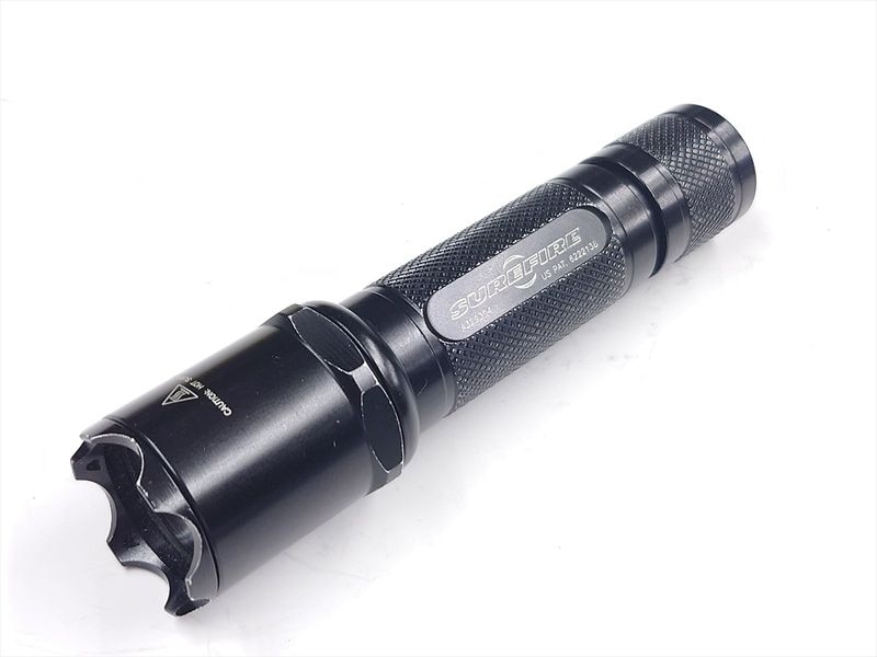 特選中古品】SUREFIRE 6P DEFENDER LEDフラッシュライト 3灯LED
