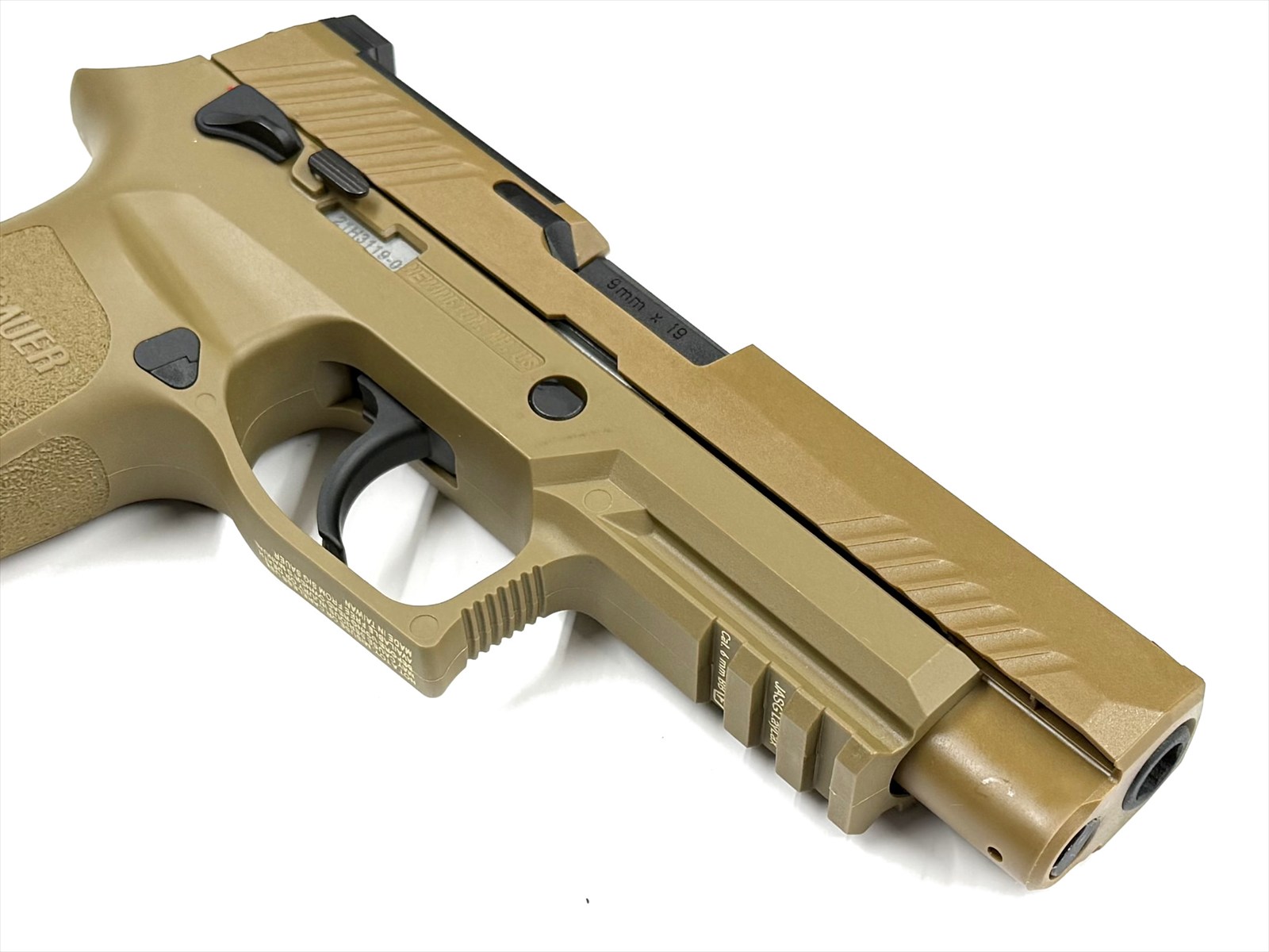 特選中古品】CO2ガスブローバック SIG/ライラクス SIG M17 FDE JASG