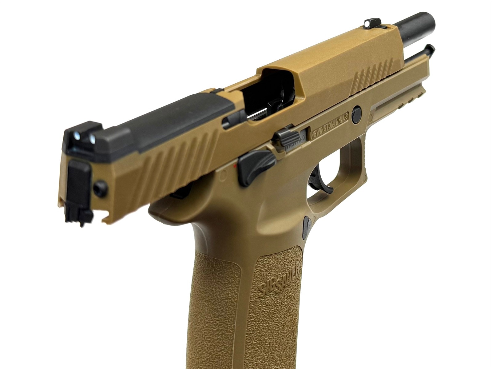 特選中古品】CO2ガスブローバック SIG/ライラクス SIG M17 FDE JASG
