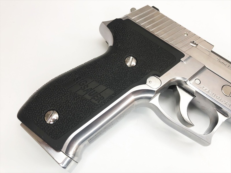 SIG SAUER P226 R クロムステンレス ガスガン 特選中古品】ガスブローバック 東京マルイ SIG P226R クローム