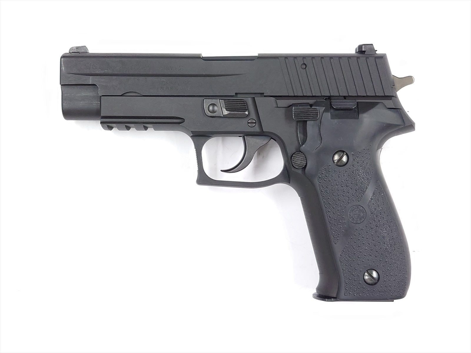 特選中古品】ガスブローバック KSC SIG P226R HW HOGUEグリップ付