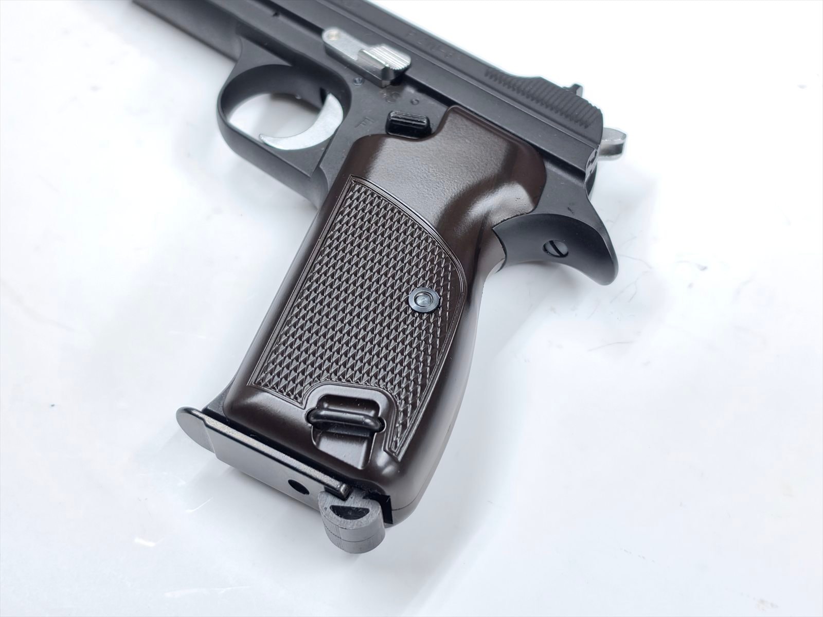 特選中古品】ガスブローバック マルシン 6mmBB SIG P210 ブラックHW
