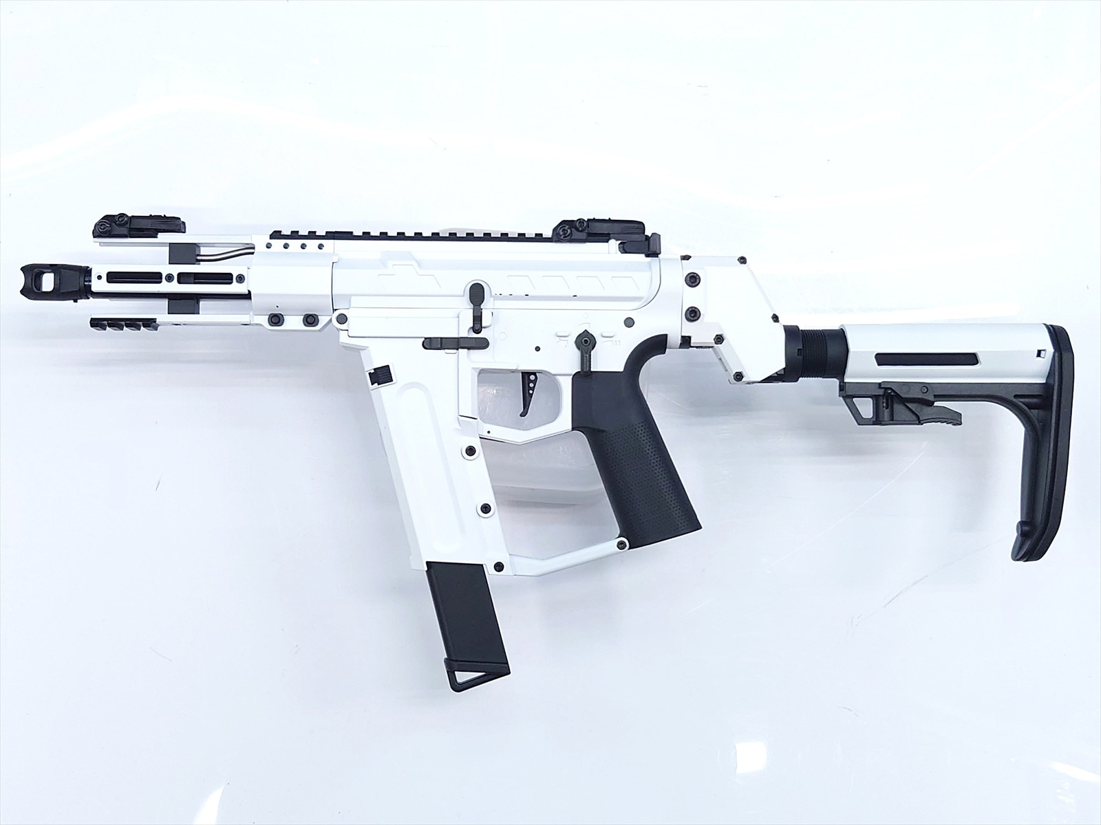 特選中古品】電動ガン C.A.T Versatile-5s Valor 限定ホワイトモデル