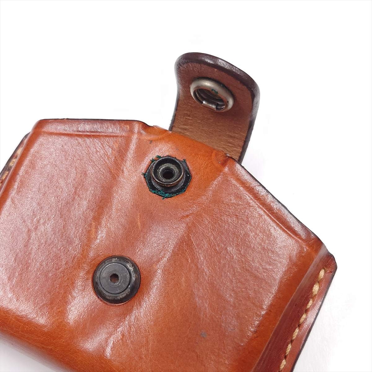 特選中古品】AKER 516-2 CarryCompレザーダブルマガジンポーチ 茶 9mm