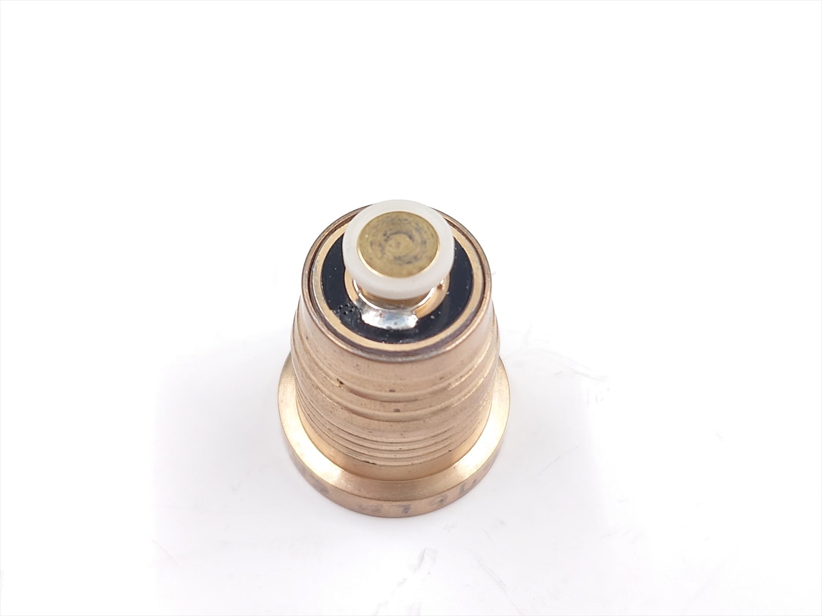 特選中古品】SUREFIRE 6P DEFENDER LEDフラッシュライト 3灯LED