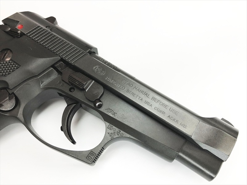 ★74 ベレッタ M94FS エアソフトガン ブラック Elite Force Beretta M84 CO2 Blowback Airsoft Pistol ( Black )