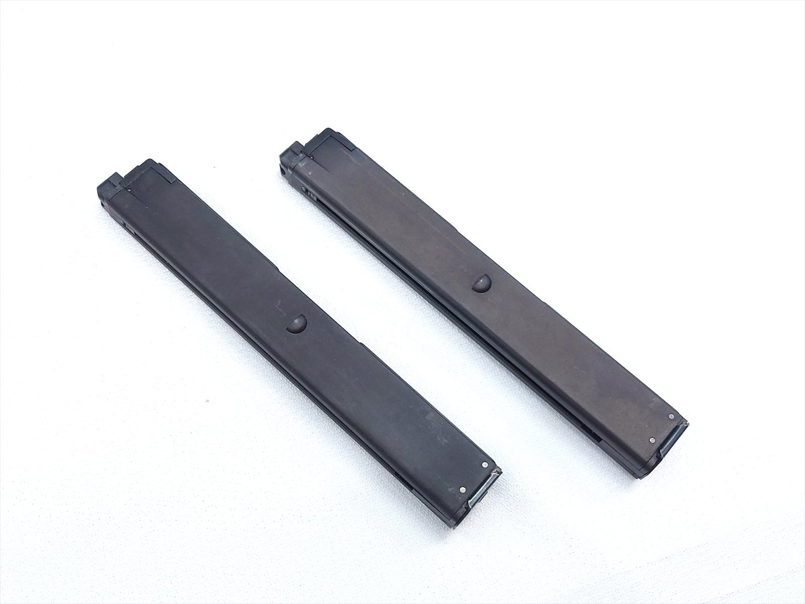 KSC M11A1 サプレッサー　カバー　ストラップ　予備マガジン　他 特選中古品】ガスブローバック KSC M11A1 フルセット(純正サプレッサー