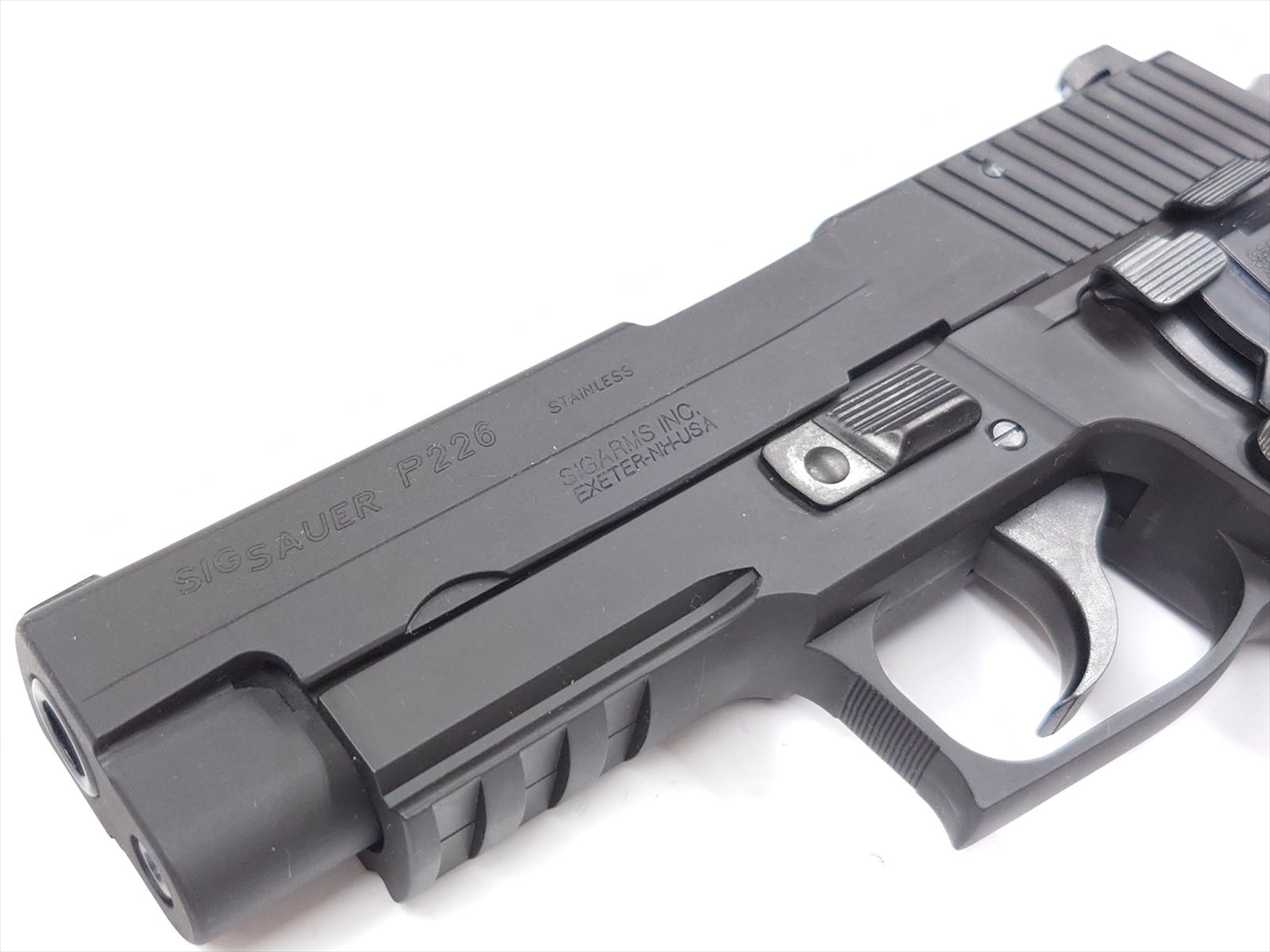 特選中古品】発火モデルガン タナカワークス SIG P226レイルドフレーム