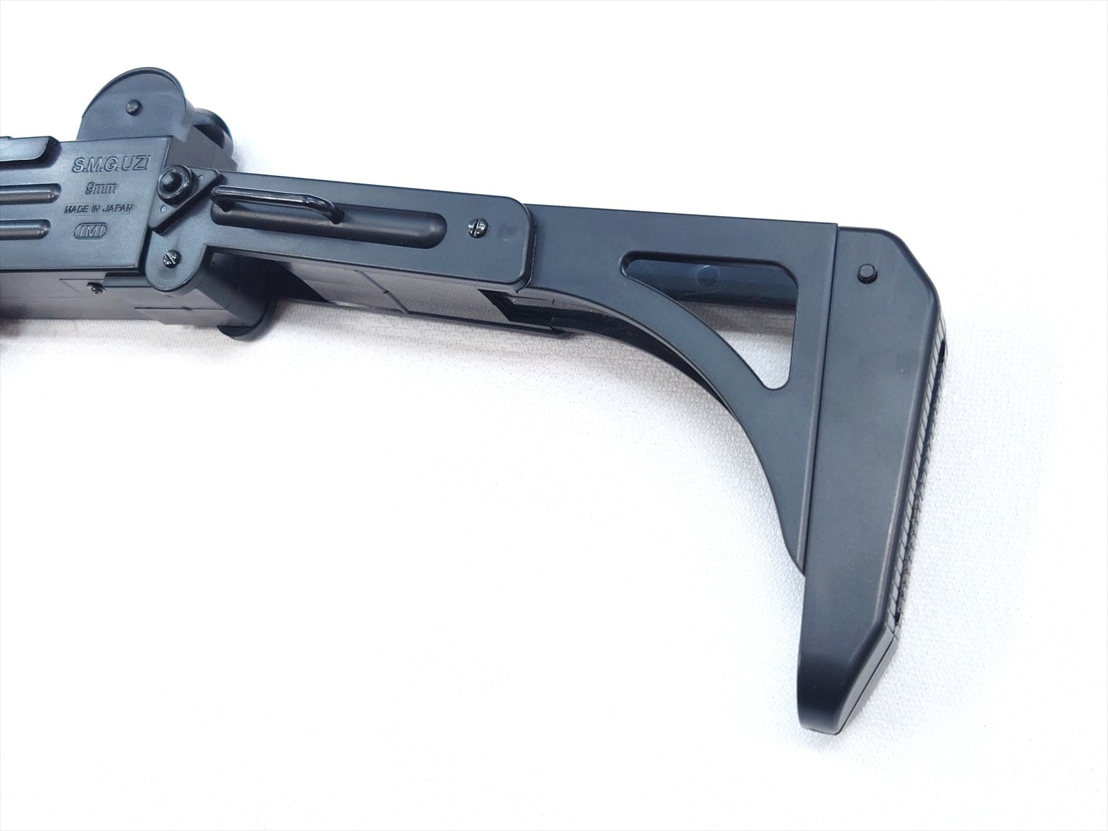 特選中古品】18歳以上用エアーコッキングガン 東京マルイ UZI SMG