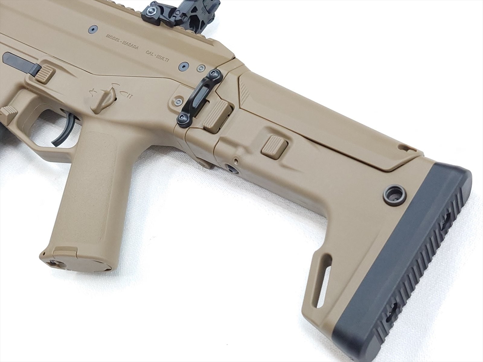 特選中古品】ガスブローバック KSC MASADA TANカラー STANAGタイプ