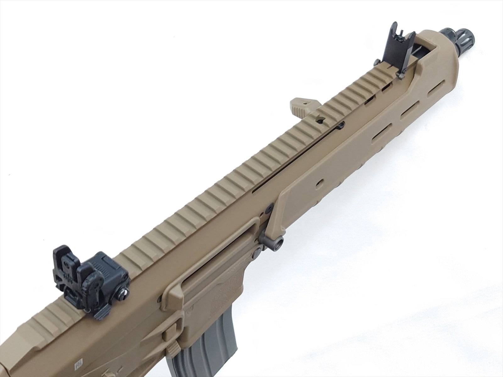 特選中古品】ガスブローバック KSC MASADA TANカラー STANAGタイプ