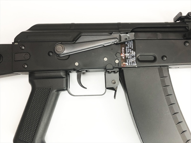 KSC AK74M ガスブローバック 本体 + ジャンクマガジンx2 KSC ガスブローバック AK74 用 マガジン システム7 two 42連 3本