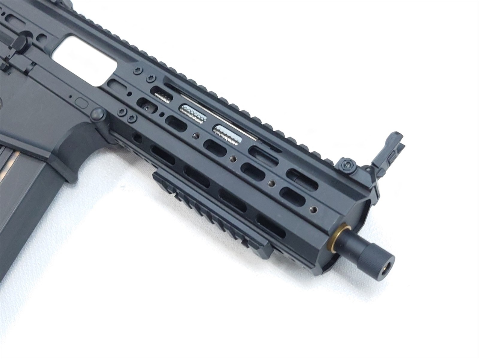 特選中古品】電動ガン DoubleEagle LWRCI SMG-45 AEG 電子トリガー内蔵