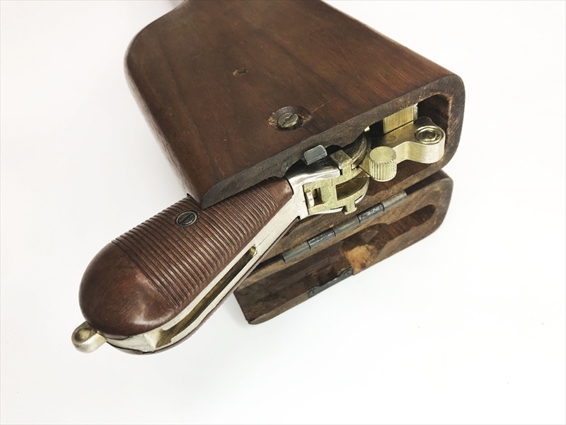 特選中古品】金属モデルガン MGC モーゼル・ミリタリーM96 (C96) 木製