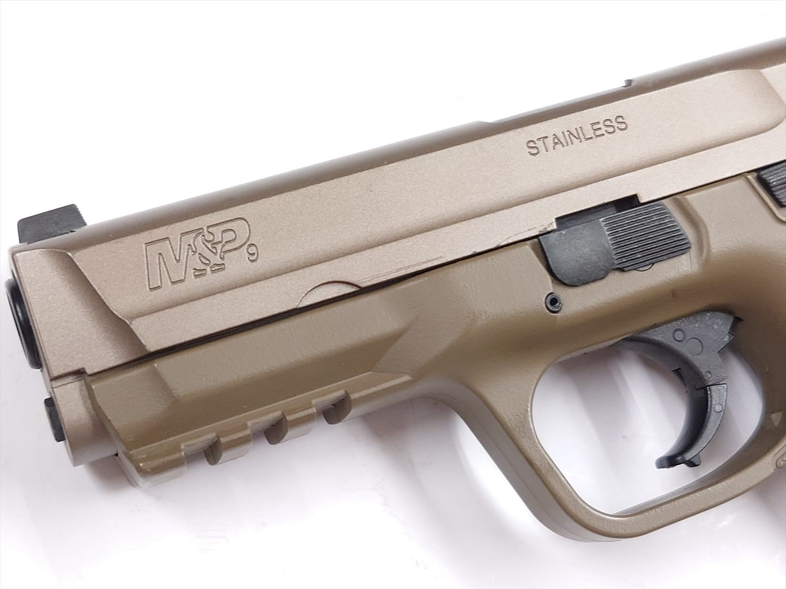 特選中古品】ガスブローバック 東京マルイ M&P9 Vカスタム スペアmg1本