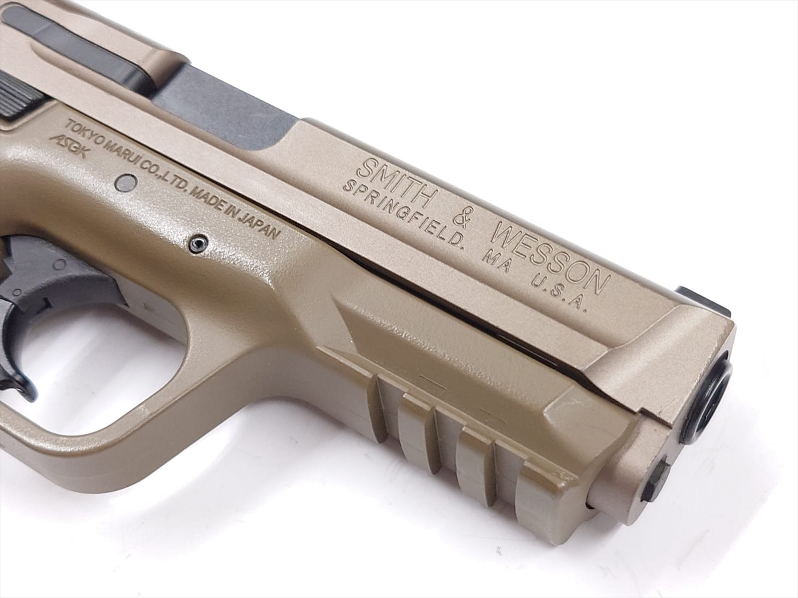 特選中古品】ガスブローバック 東京マルイ M&P9 Vカスタム スペアmg1本
