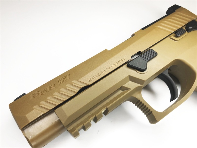 特選中古品】CO2ガスブローバック SIG/ライラクス SIG M17 FDE JASG