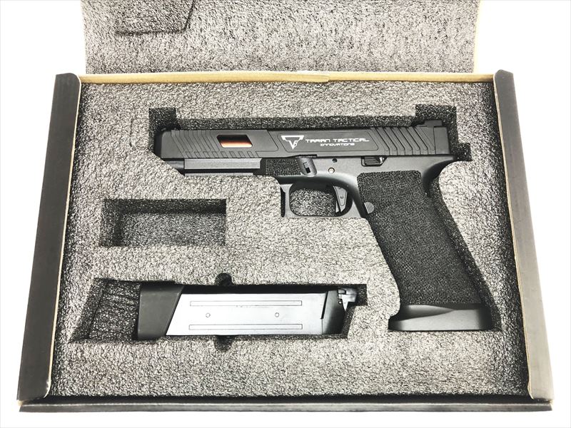 日本製 COMBAT MASTER OMEGA ガスガンジョンウィック製品セット EMG COMBAT MASTER OMEGA バトン ガスブローバックガスガン