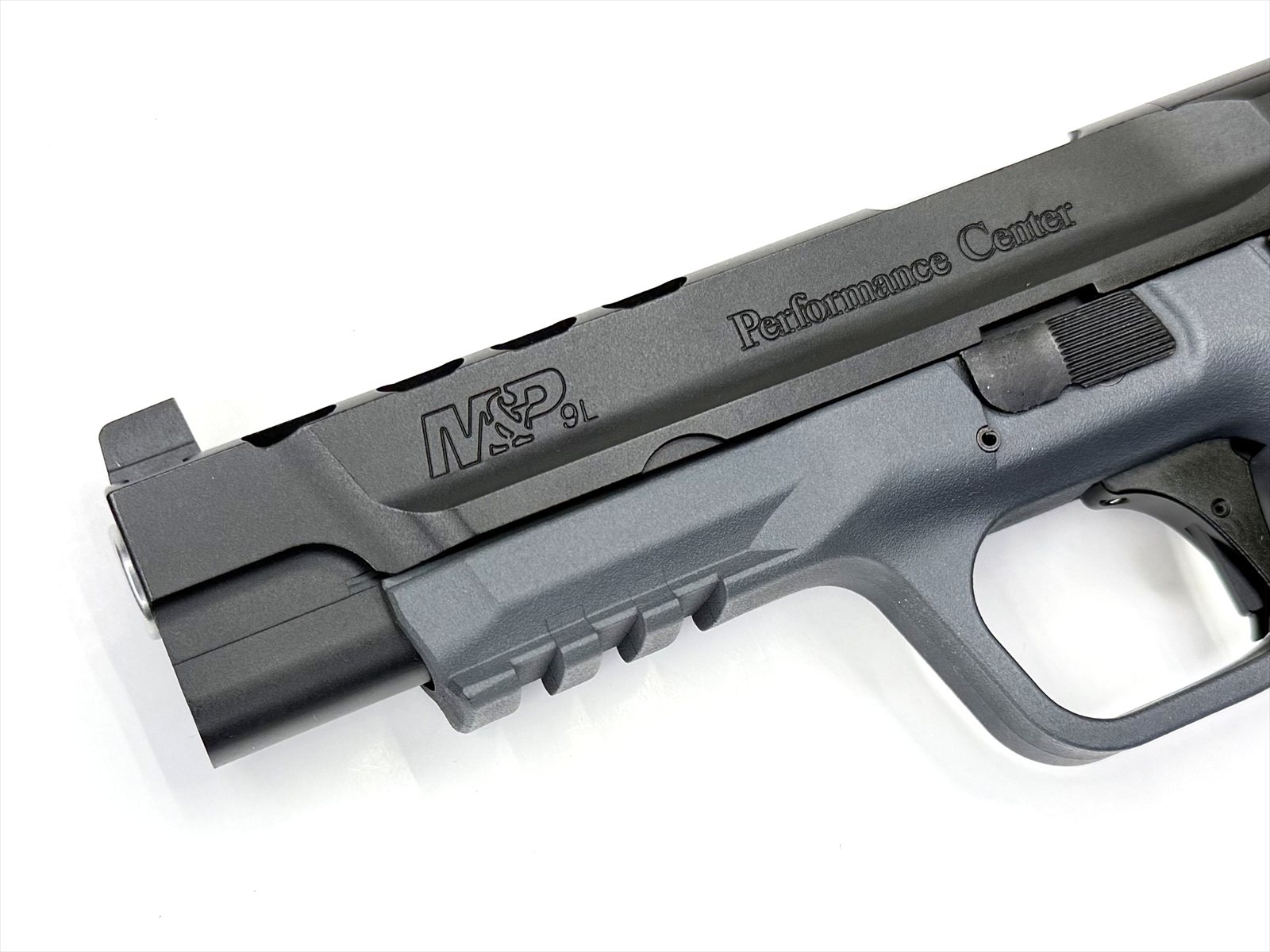 東京マルイ M&P9L PCポーテッド ストライクウォーリア 予備弾倉付き