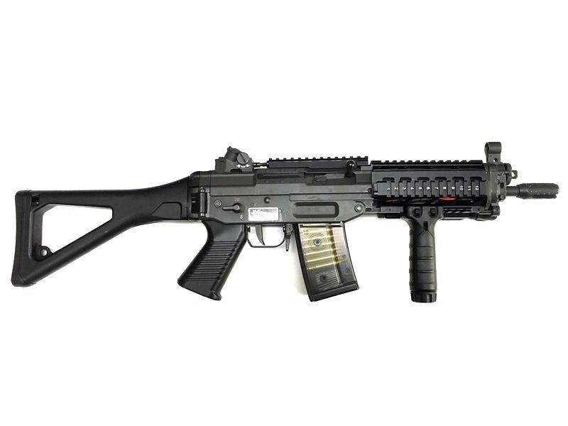 売り切れ【特選中古品】電動ガン CYMA SIG 552 RAS FIRST『FUSION