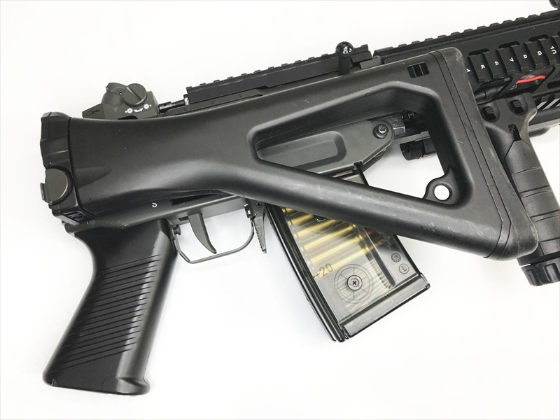 売り切れ【特選中古品】電動ガン CYMA SIG 552 RAS FIRST『FUSION