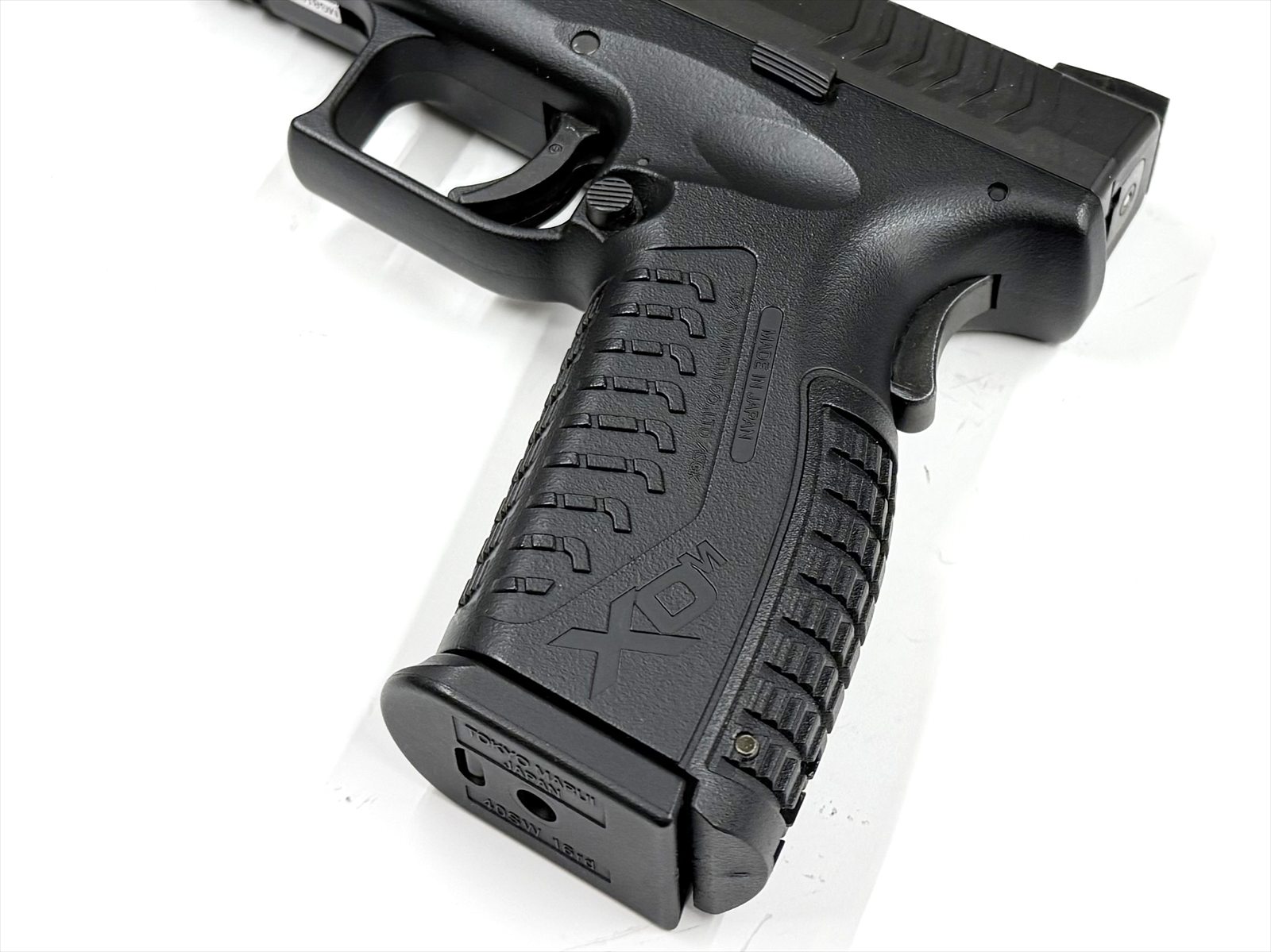 特選中古品】ガスブローバック 東京マルイ XDM40 スペアマガジン付き