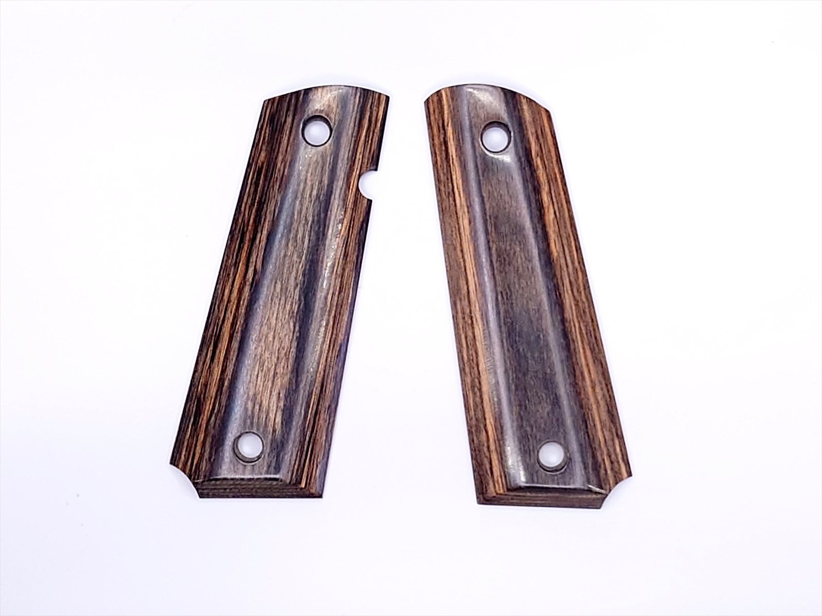 特選中古品】アルタモント M1911用木製グリップ スムース [11262