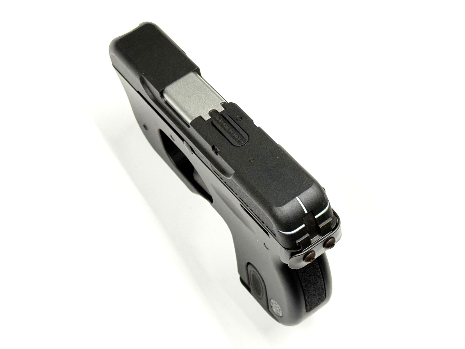 東京マルイ CURVE(カーヴ)　予備マガジン付き 絶妙な曲線を描くブラジルの拳銃を初再現「東京マルイ CURVE 固定