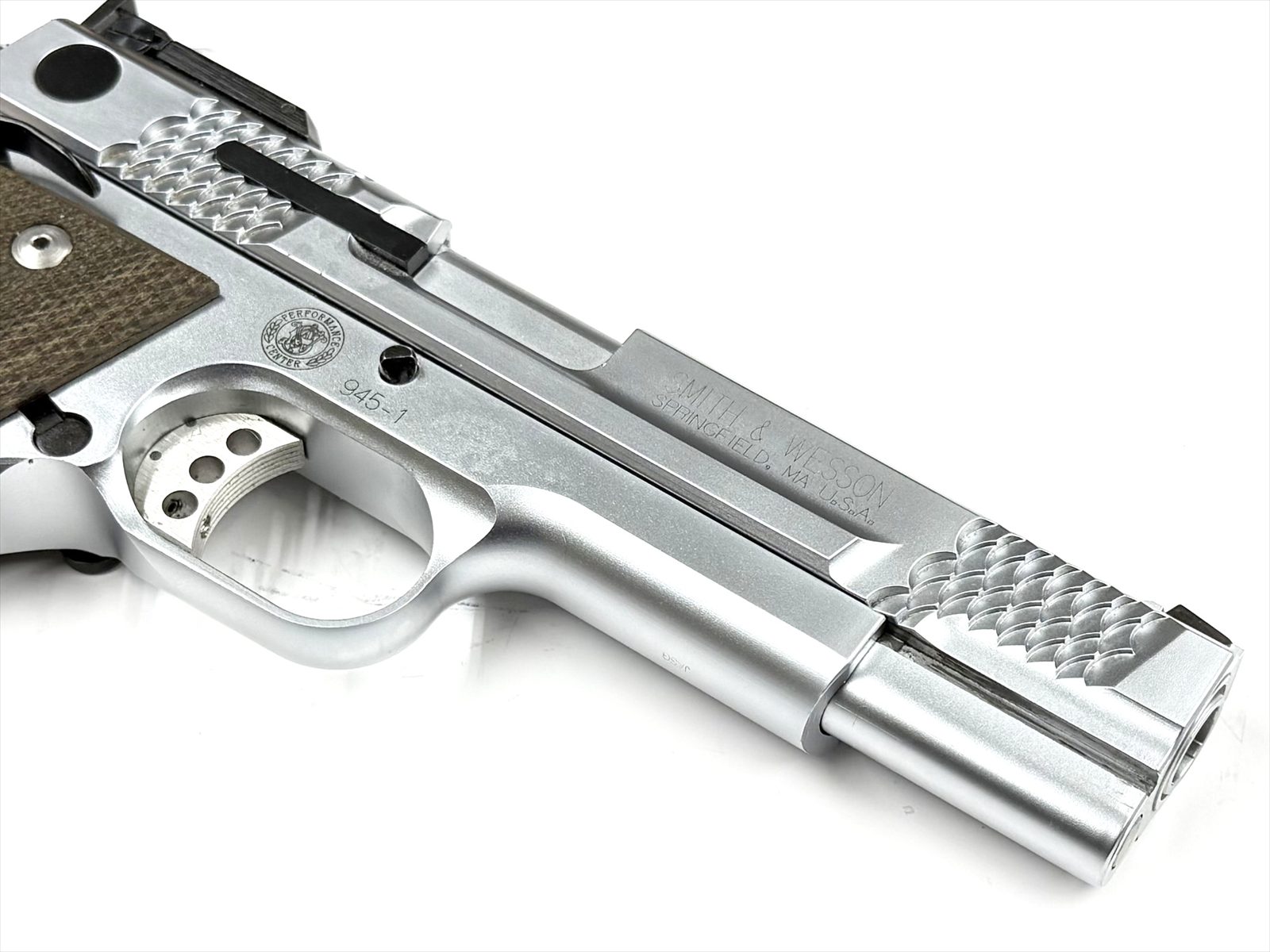 特選中古品】ガスブローバック KSC S&W M945 スケイルドシルバー ABS