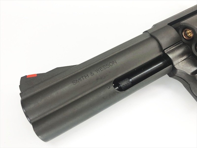 リボルバー ブラック/ブラウン 弾丸5個付き クラウンモデル S&W M586 4インチ ブラック 18才以上用エア