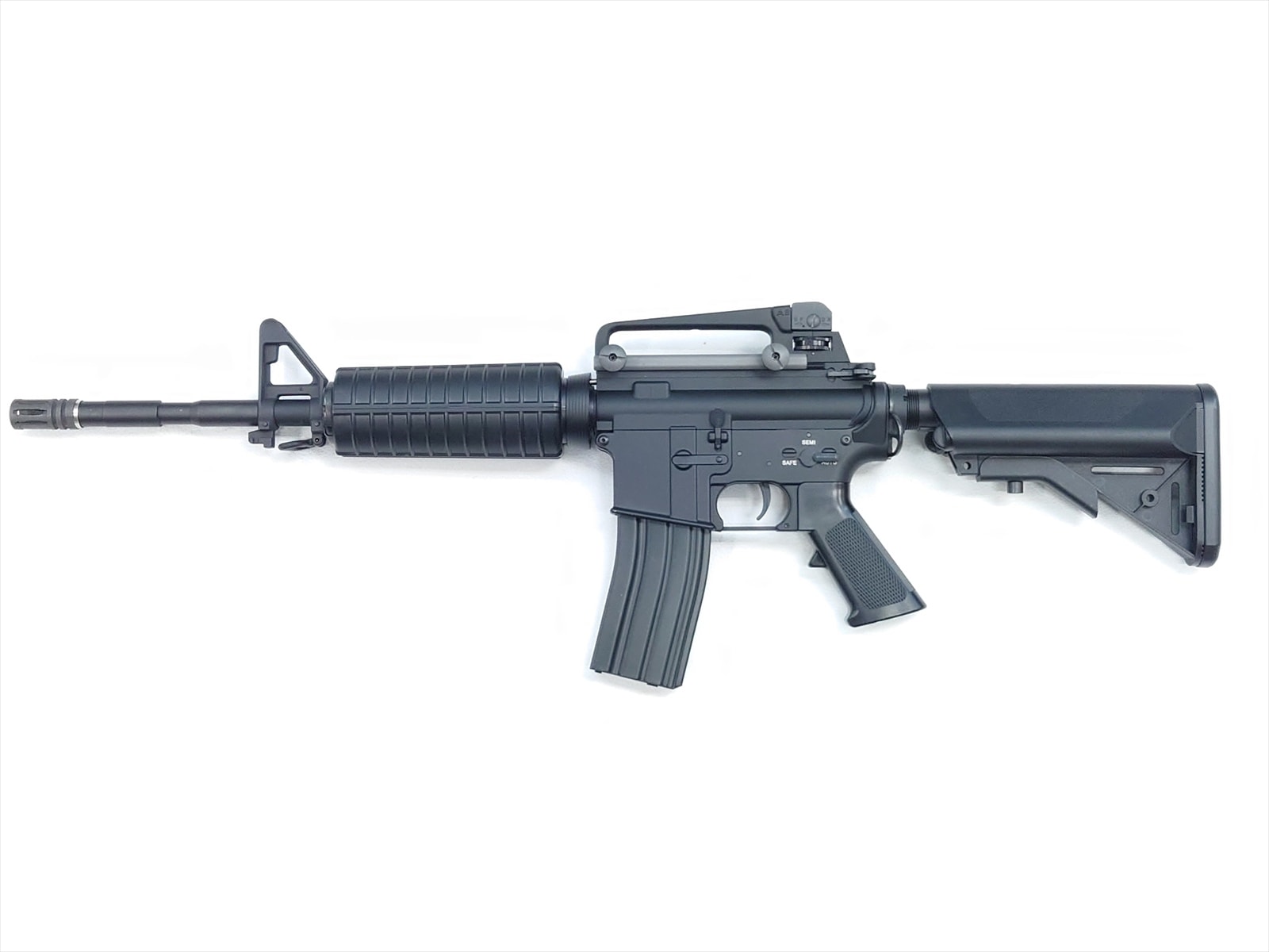 特選中古品】ブローバック電動ガン TOP-JAPAN コルトM4A1カービン EBB