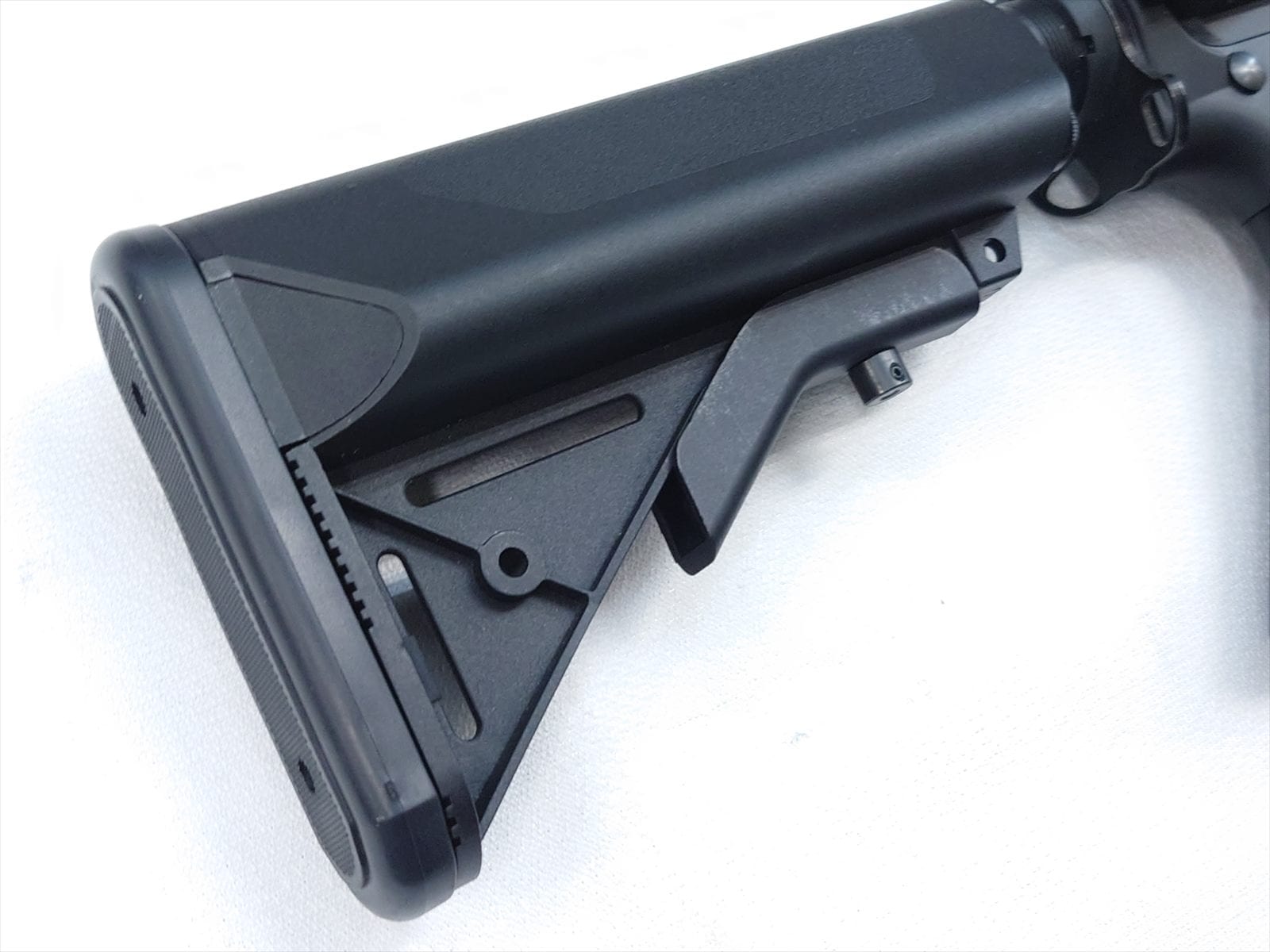特選中古品】ブローバック電動ガン TOP-JAPAN コルトM4A1カービン EBB