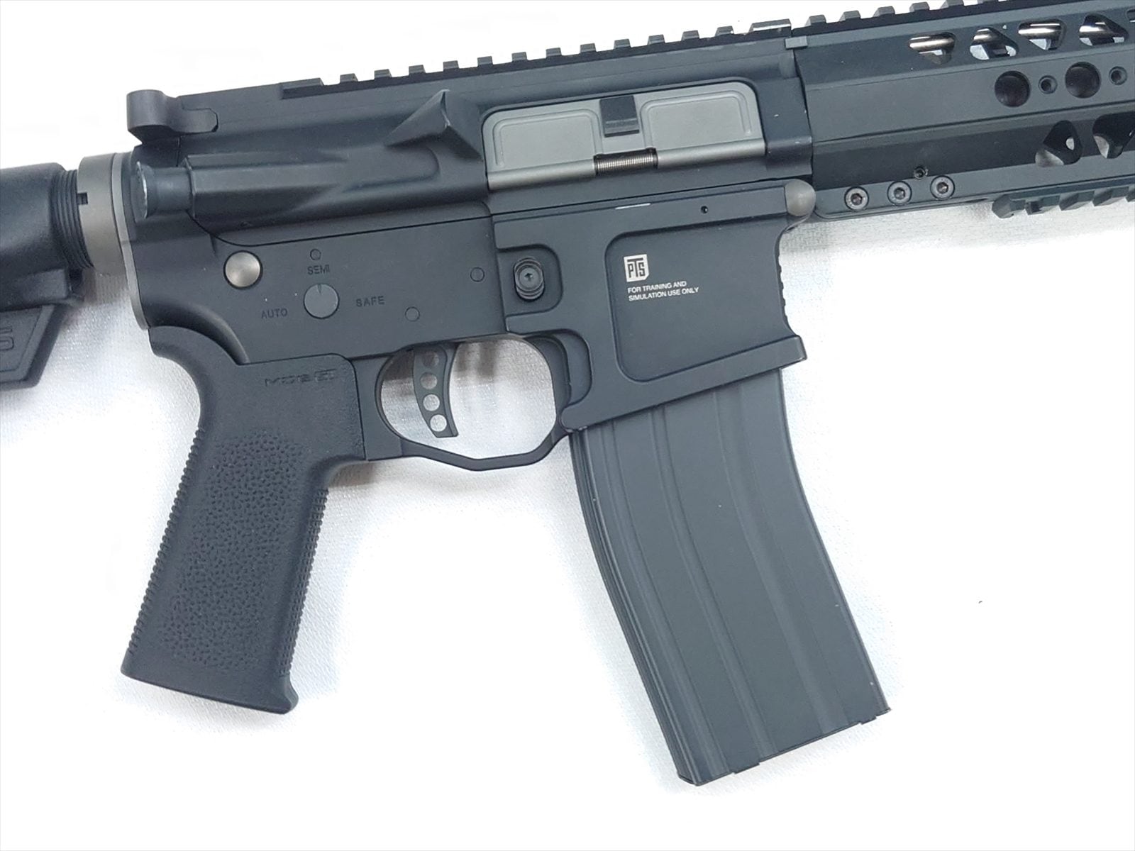 特選中古品】ガスブローバック KSC Mega MKM AR15 カスタム アッパー2