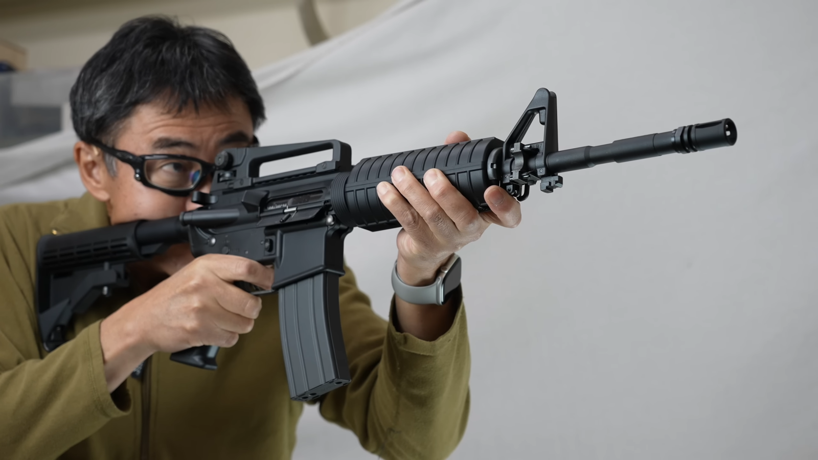 マック堺レビュー品特価】東京マルイ ガスブローバック M4A1 カービン