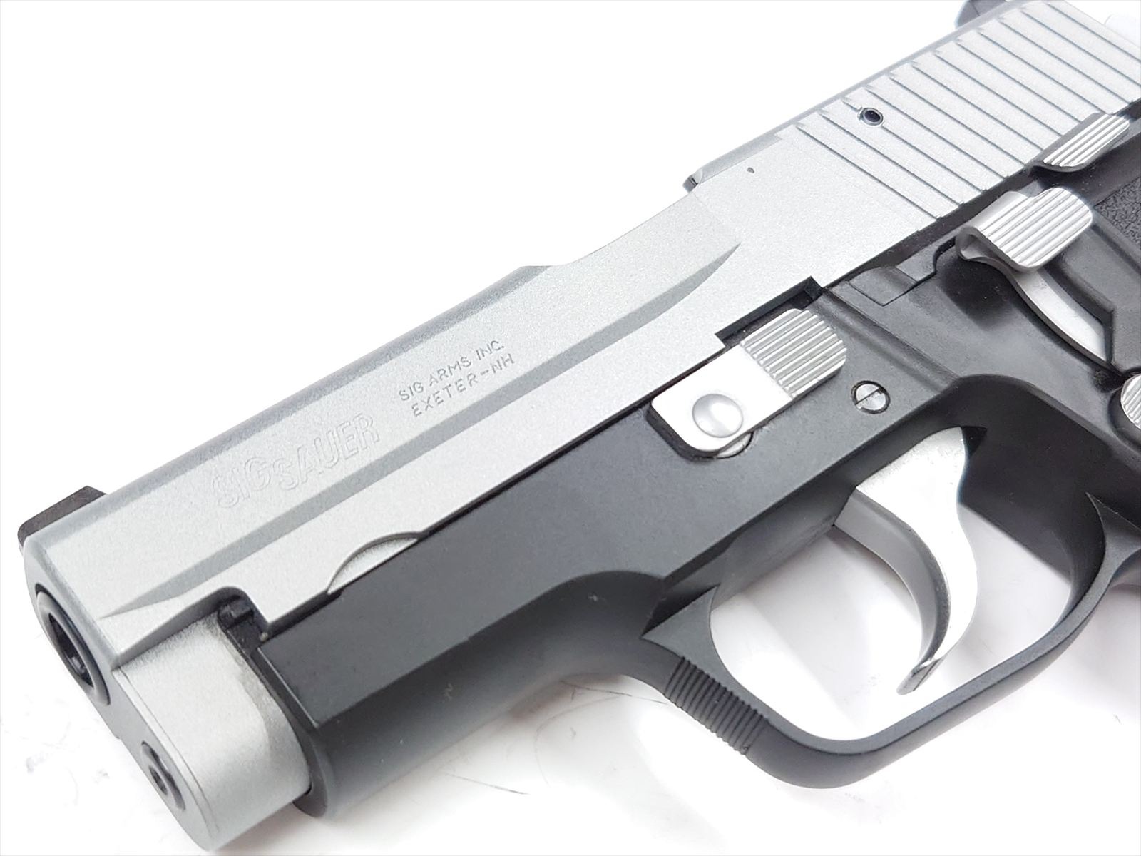 特選中古品】発火モデルガン タナカワークス SIG P228 Two-Tone EVO2