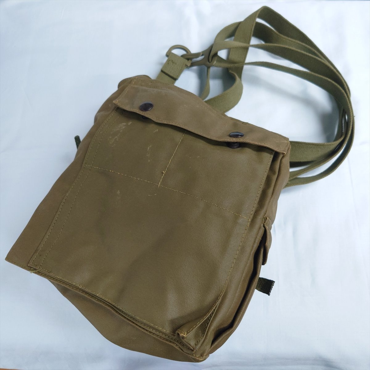 特選中古品】カナダ軍 M69ガスマスクセット 8490 | 特選中古品シリーズ