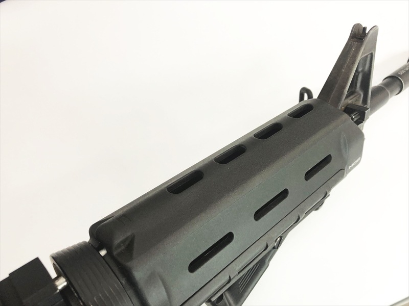 特選中古品】次世代電動ガン 東京マルイ コルトM4A1 MAGPUL MOE