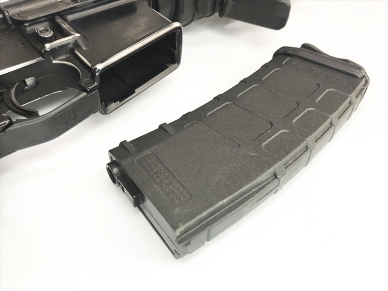特選中古品】次世代電動ガン 東京マルイ コルトM4A1 MAGPUL MOE