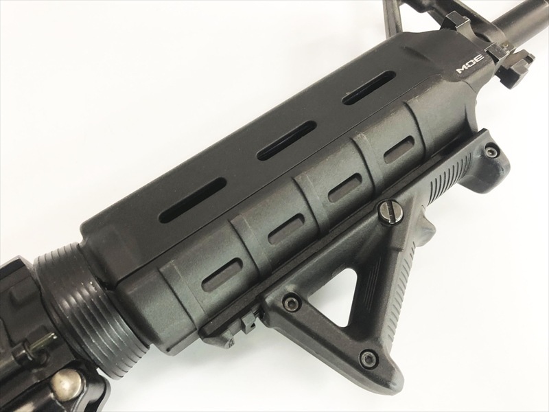特選中古品】次世代電動ガン 東京マルイ コルトM4A1 MAGPUL MOE