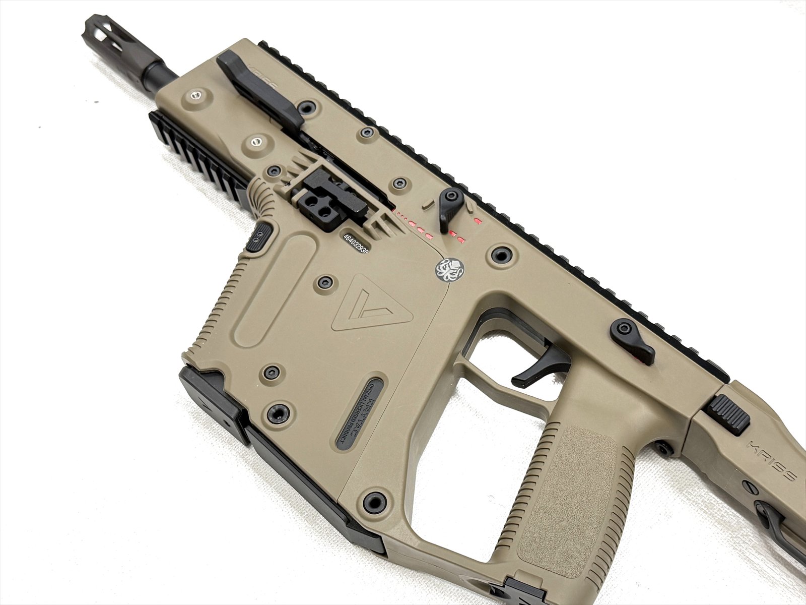 特選中古品】電動ガン KRYTAC KRISS VECTOR SMG V2 フラットダーク