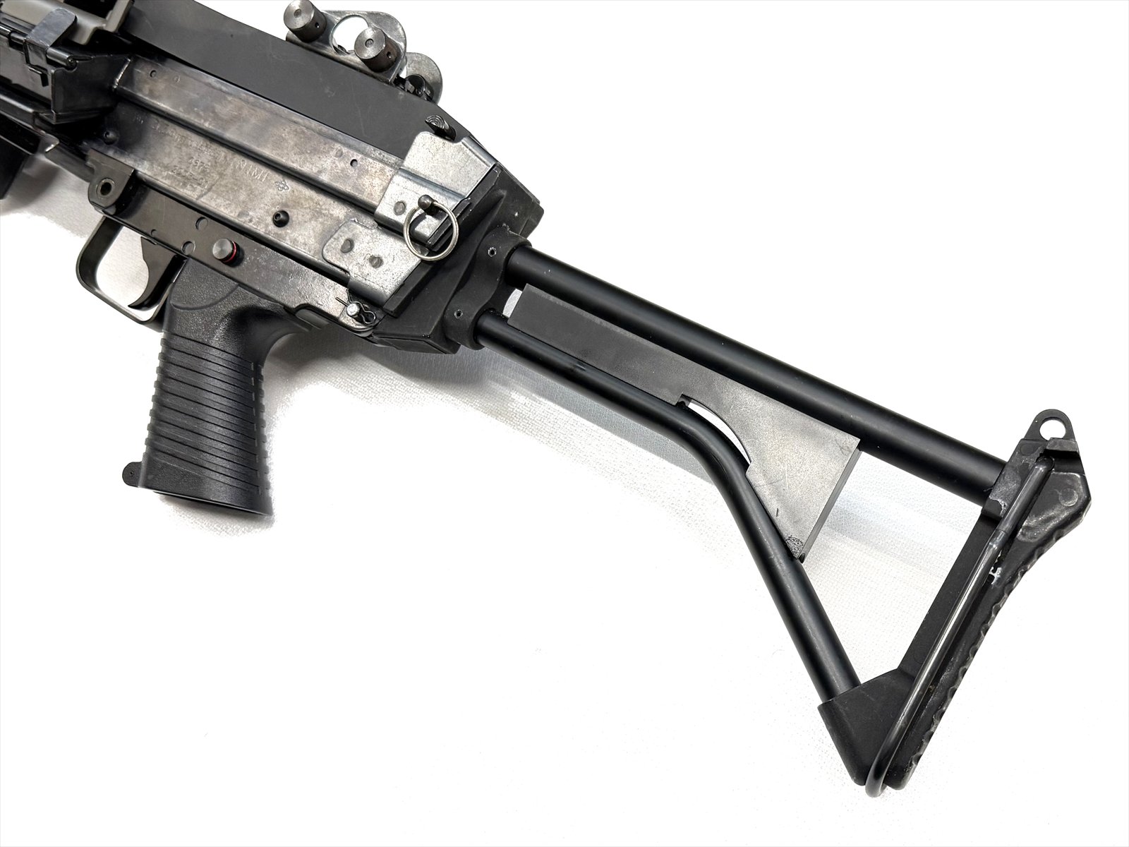 【TOP】M249 MINIMI 自衛隊Ver / R2500BOXマガジン付き 特選中古品】電動ガン TOP-JAPAN M249 MINIMI 自衛隊バージョン